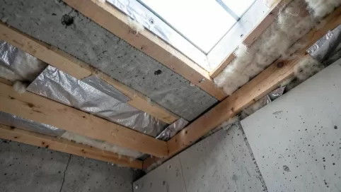 Jak ocieplić strop betonowy na poddaszu użytkowym