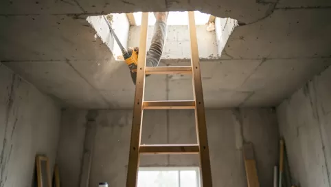 montaż schodów strychowych w stropie betonowym cena