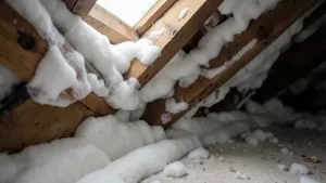 Pianą PUR do ocieplenia poddasza