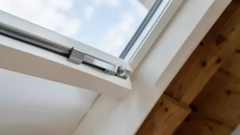 Zatrzask do okna dachowego VELUX