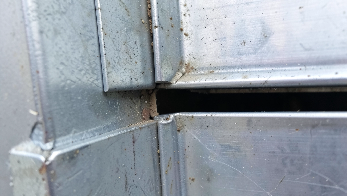 Budowa drzwi wejściowych metalowych