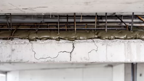 Czy wylewka wzmacnia strop