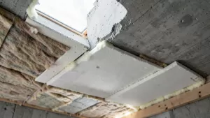 Czym ocieplić strop betonowy na strychu