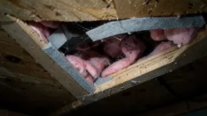 Izolacja włazu na strych