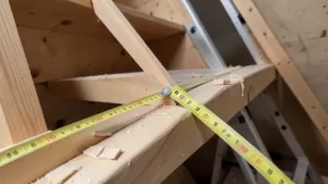 Jak dociąć schody strychowe