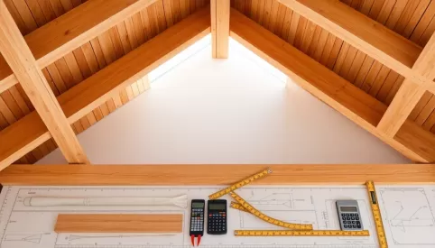 Jak obliczyć strop drewniany