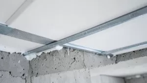 Jak ocieplić strop betonowy od spodu