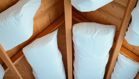 Jak ocieplić strop drewniany