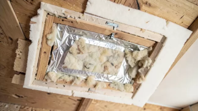 Jak ocieplić wejscie na strych