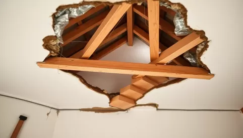 Jak wyciąć otwór w stropie na schody