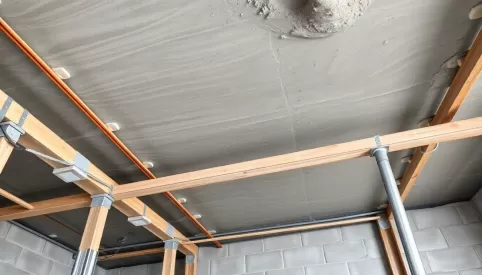 Jak zalać strop