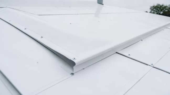 Membrana dachowa PCV montaż cena za m2