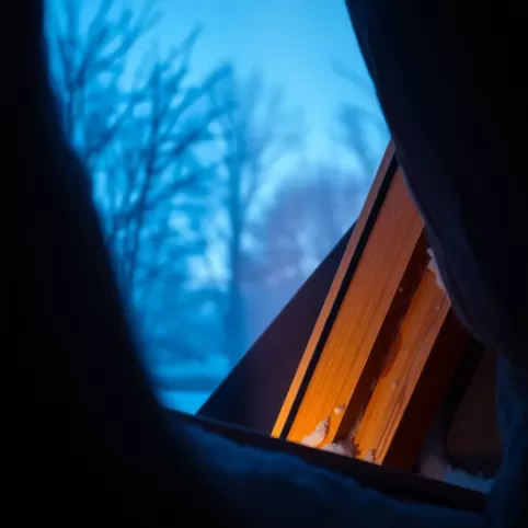 Ocieplenie okna dachowego pianka