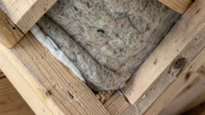 Ocieplenie wyłazu strychowego