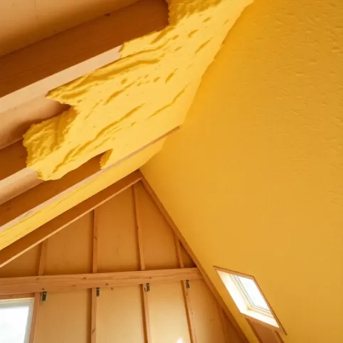 Pianką do ocieplenia poddasza