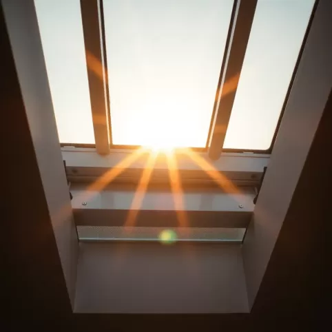 Regulacja okna dachowego VELUX