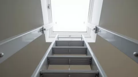 Schody na strych metalowe