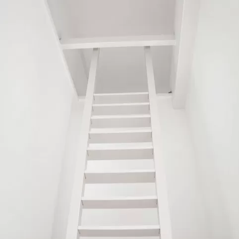 Schody strychowe z montażem