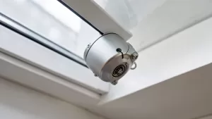 Silnik do okna dachowego VELUX