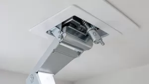 Siłownik do schodów strychowych