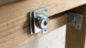 Zamek do schodów strychowych